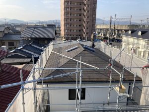 岡山市内　屋根改修　カバー工法